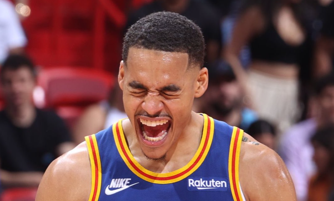 广东宏远训练开放日,赛后手感冰凉引欢呼,欧联在即,数据趋势出现新变化 广东宏远训练开放日,赛后手感冰凉引欢呼,欧联在即,数据趋势出现新变化